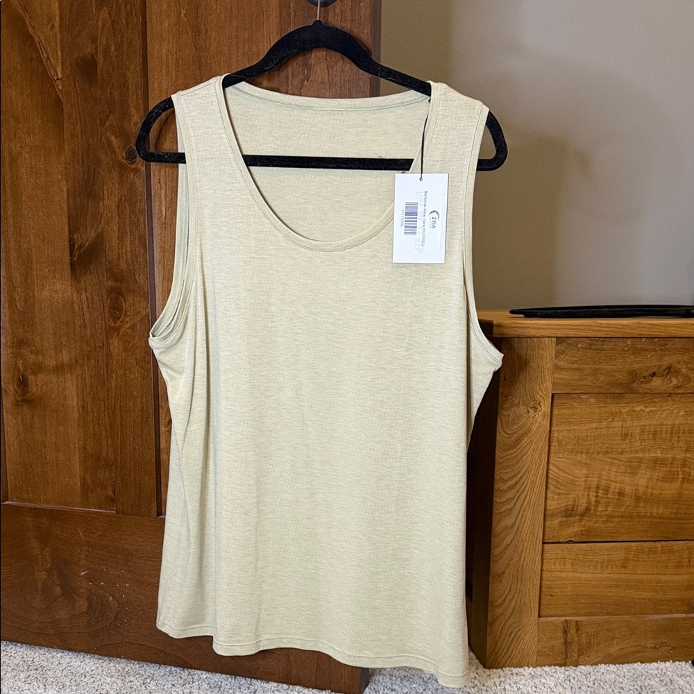Zyia Bentonite Tank Top RC